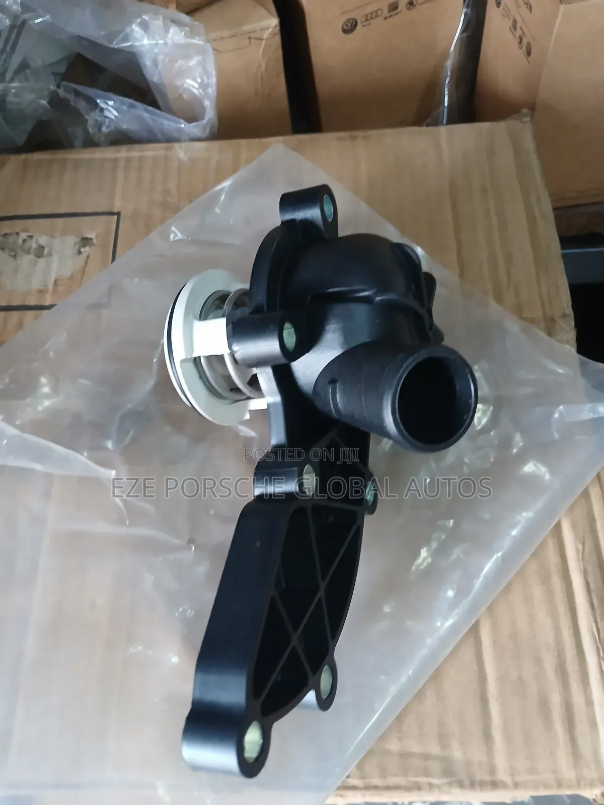 Engine Thermostat V6 3.2 Audi Q5, A5 and A6