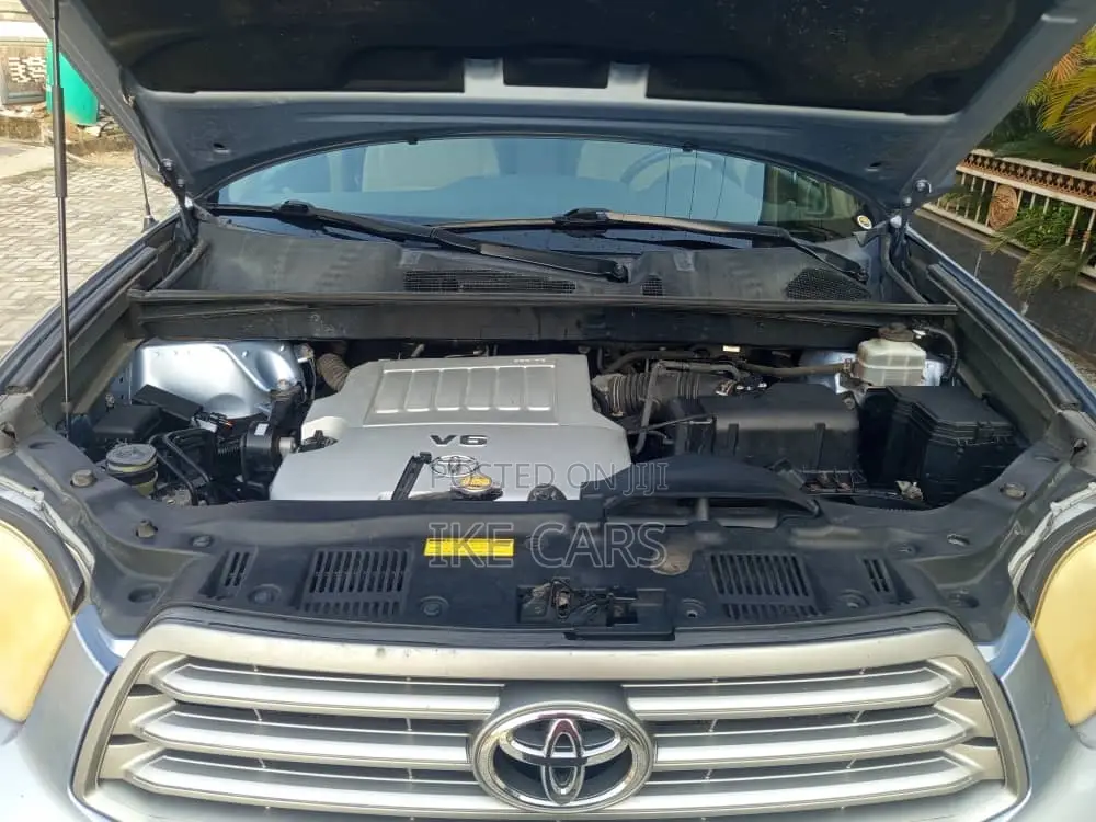 Toyota Highlander Limited 2010 Blue