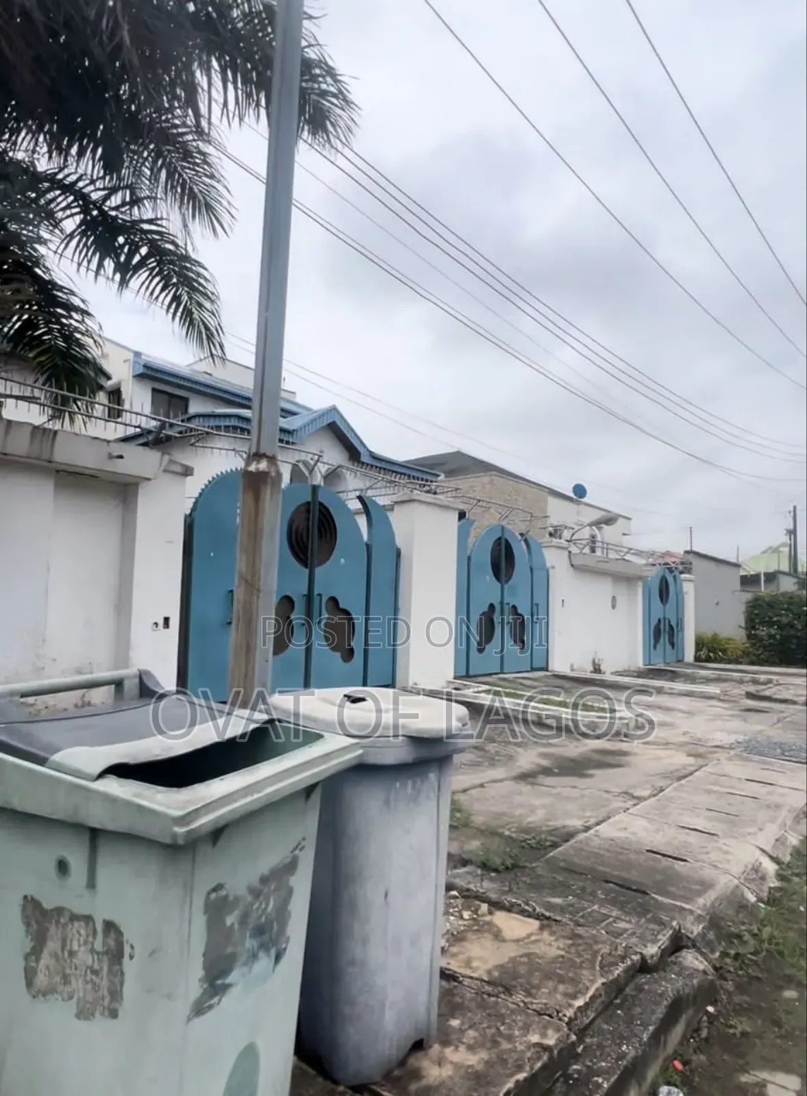 5bdrm Duplex in Admiralty Way, Lekki for sale