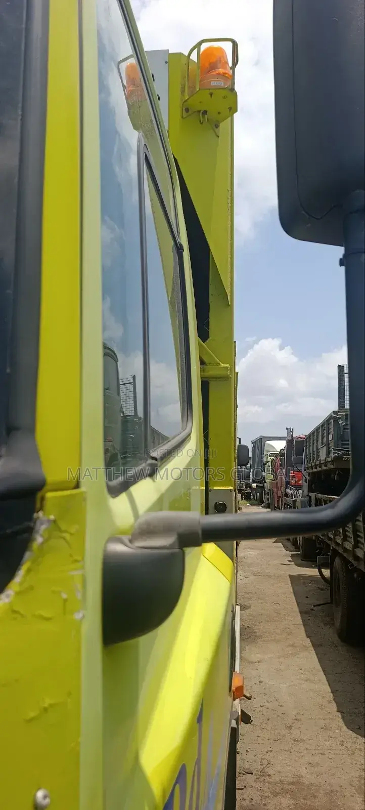 Super Clean Foreign Used Waste Disposal Garbage Truck