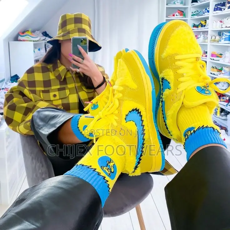 Original Nike Sb Dunklow Grateful Dead Bears Opti Yellow Colorway.