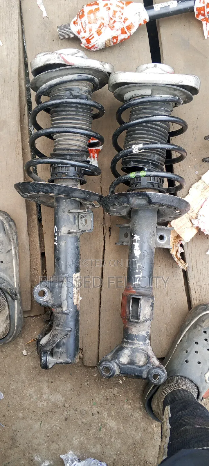 Front Shocks Cla