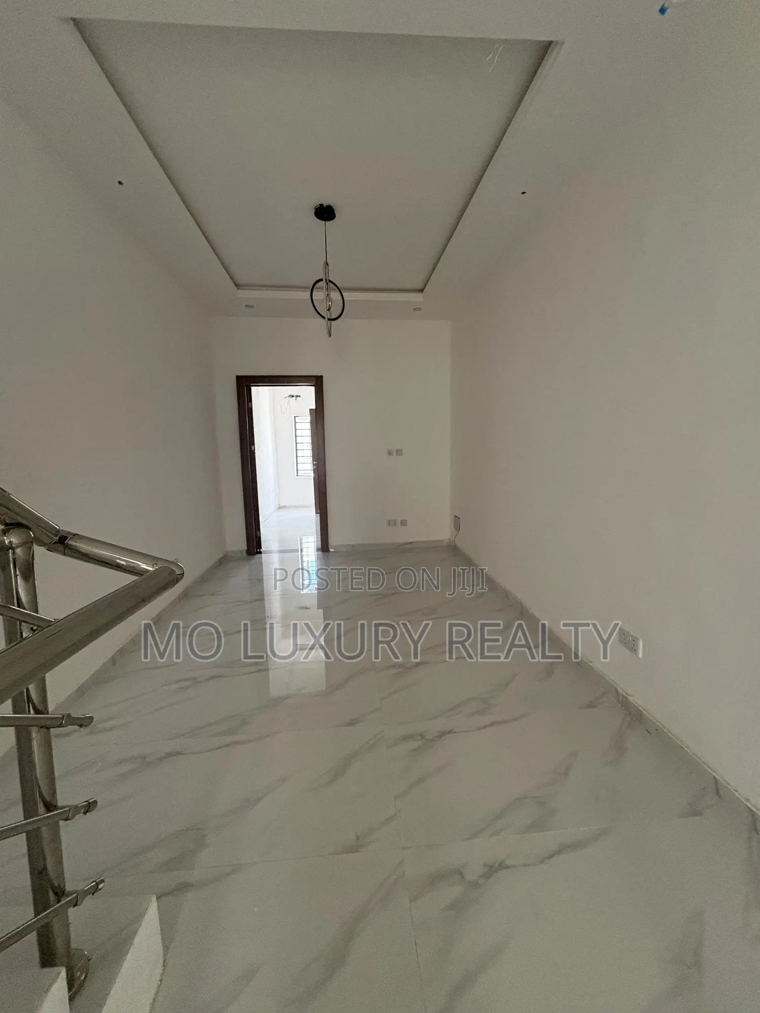 2bdrm Townhouse / Terrace in Lekki Phase 1 for rent