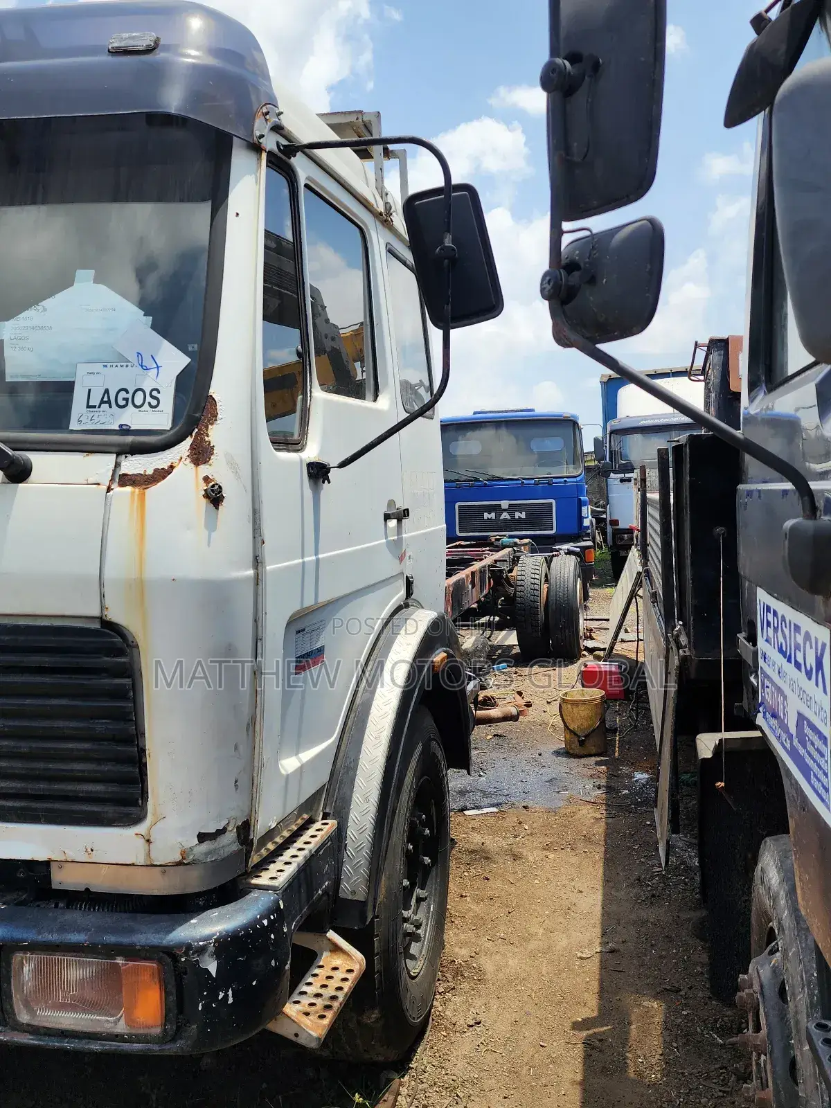Clean Foreign Used Mercedes Benz Truck 1624