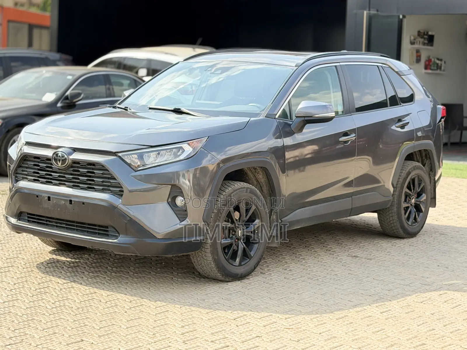 Toyota RAV4 Limited 2022 Gray