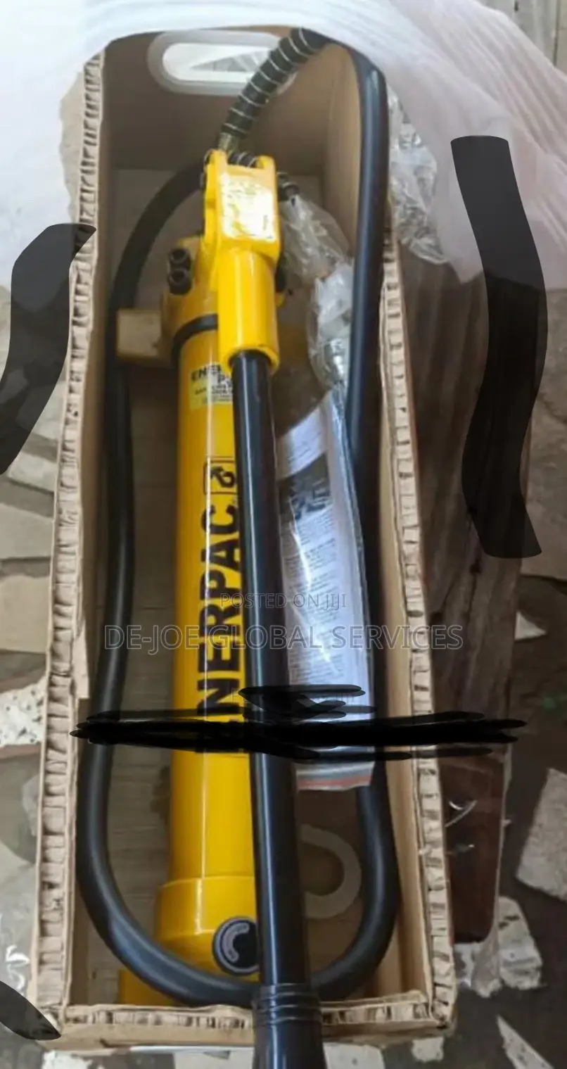 Enerpac 10‐Ton Hydraulic Jack And Pump Sets
