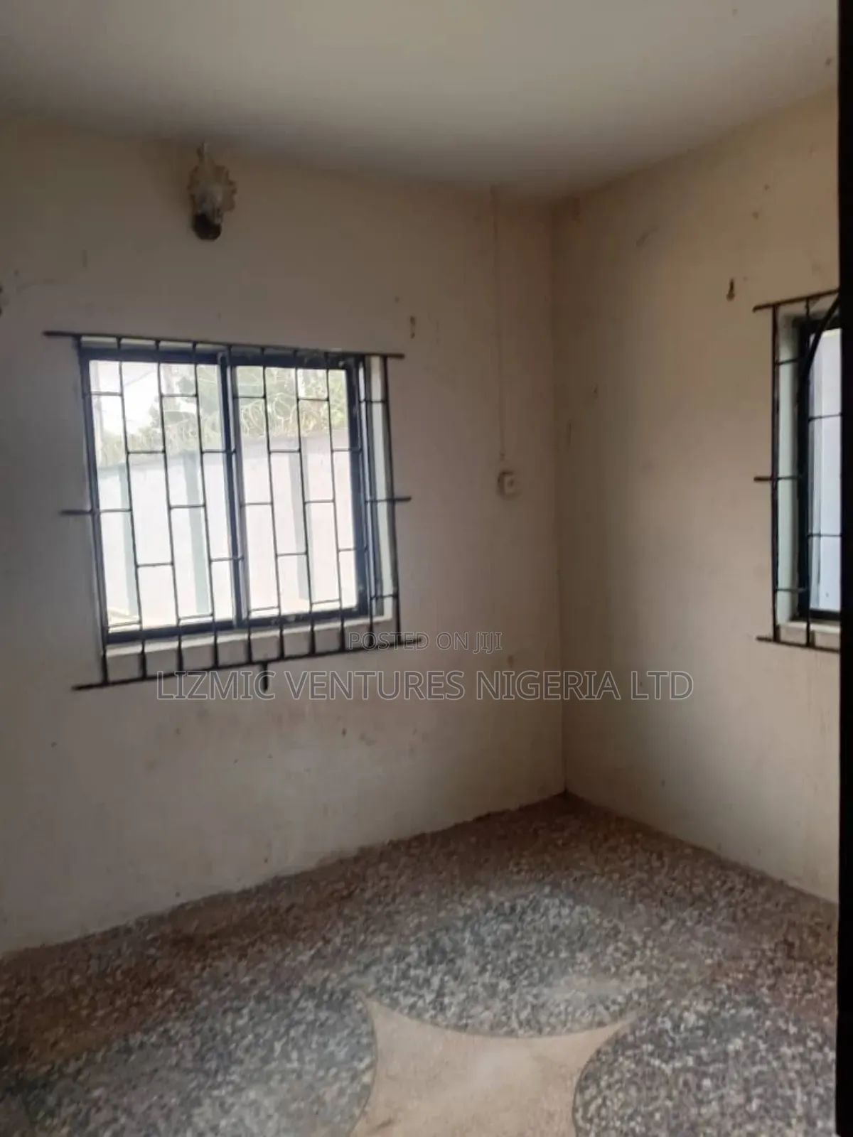 Furnished 3bdrm Apartment in Igando Phase 1 for rent