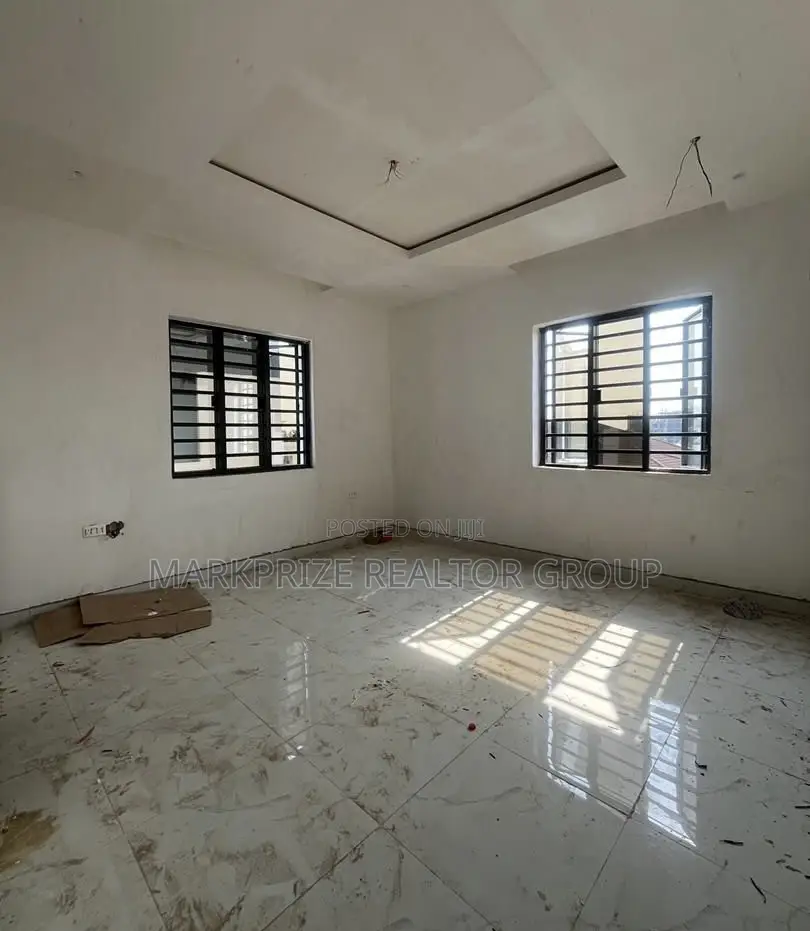 4bdrm Duplex in Ikeja Gra Lagos for sale