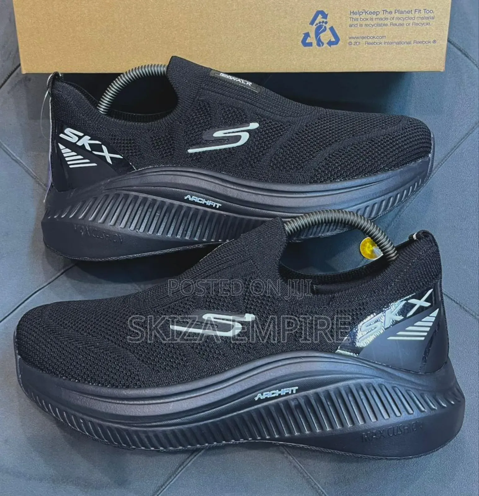 Skechers Arch Fit Slip-on Sneakers