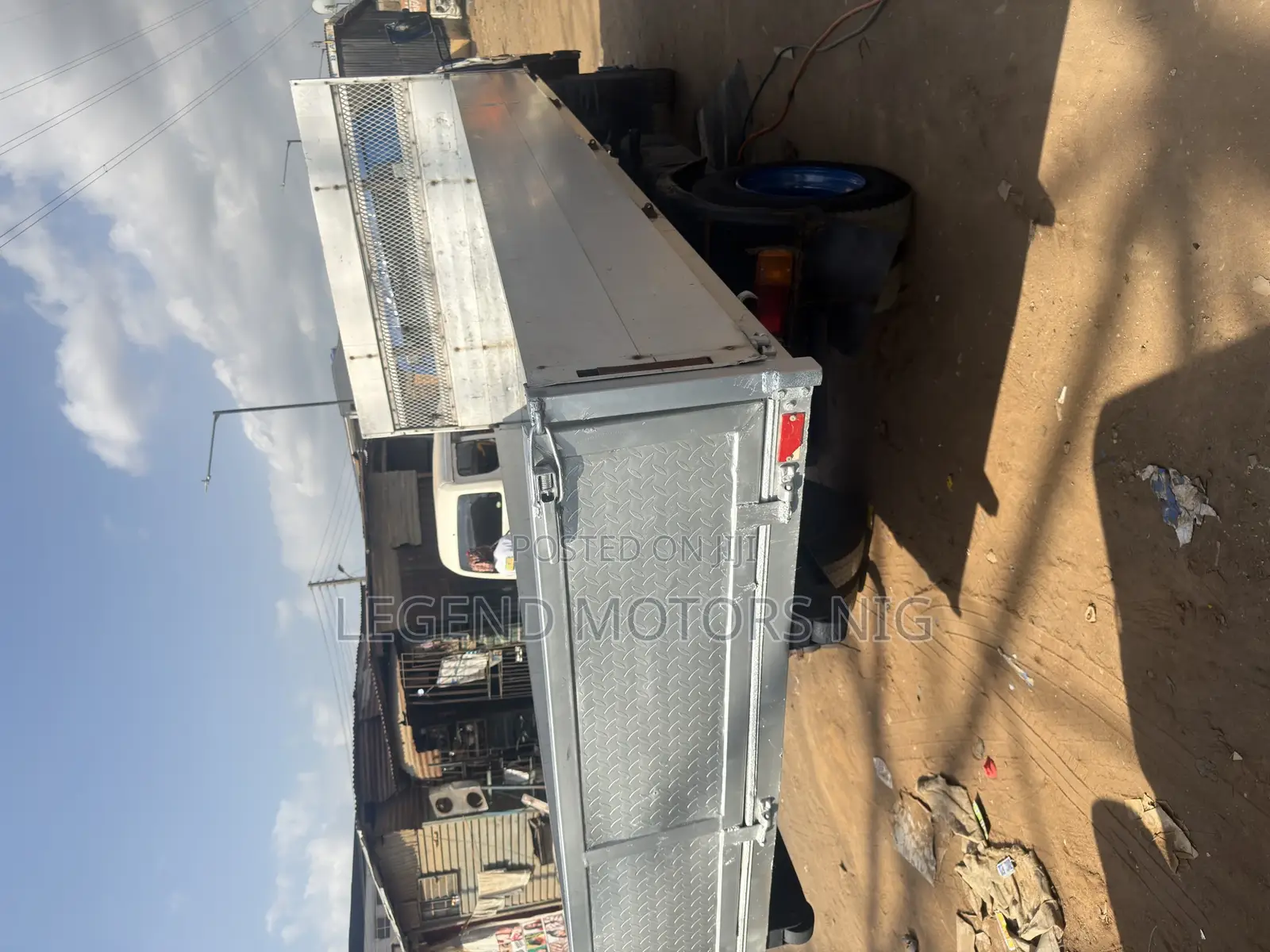 Toyota Dyna 300 Diesel Engine 3 Wipper With Tipping