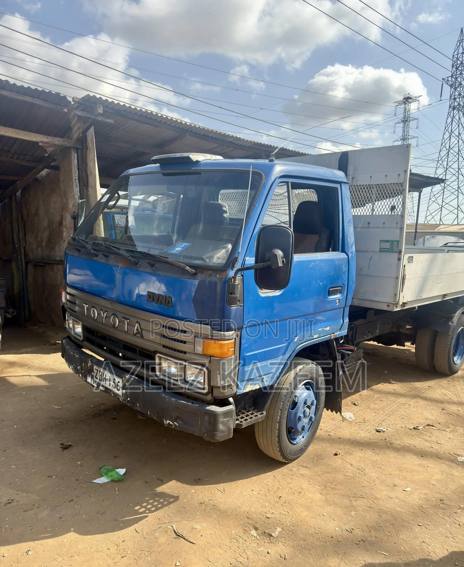 Toyota Dyna 300 Diesel Engine 3 Wipper With Tipping