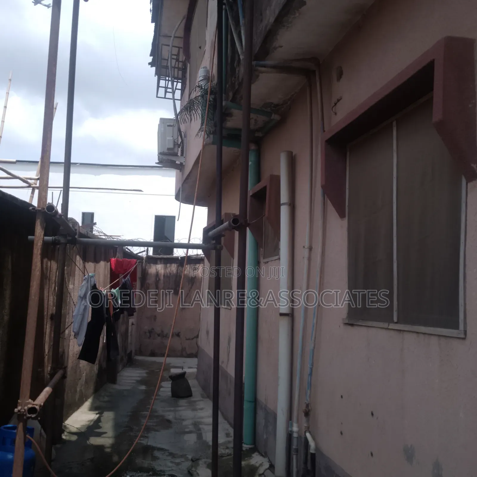 4bdrm Block of Flats in Off Akinte Street, Ifako-Ogba for sale