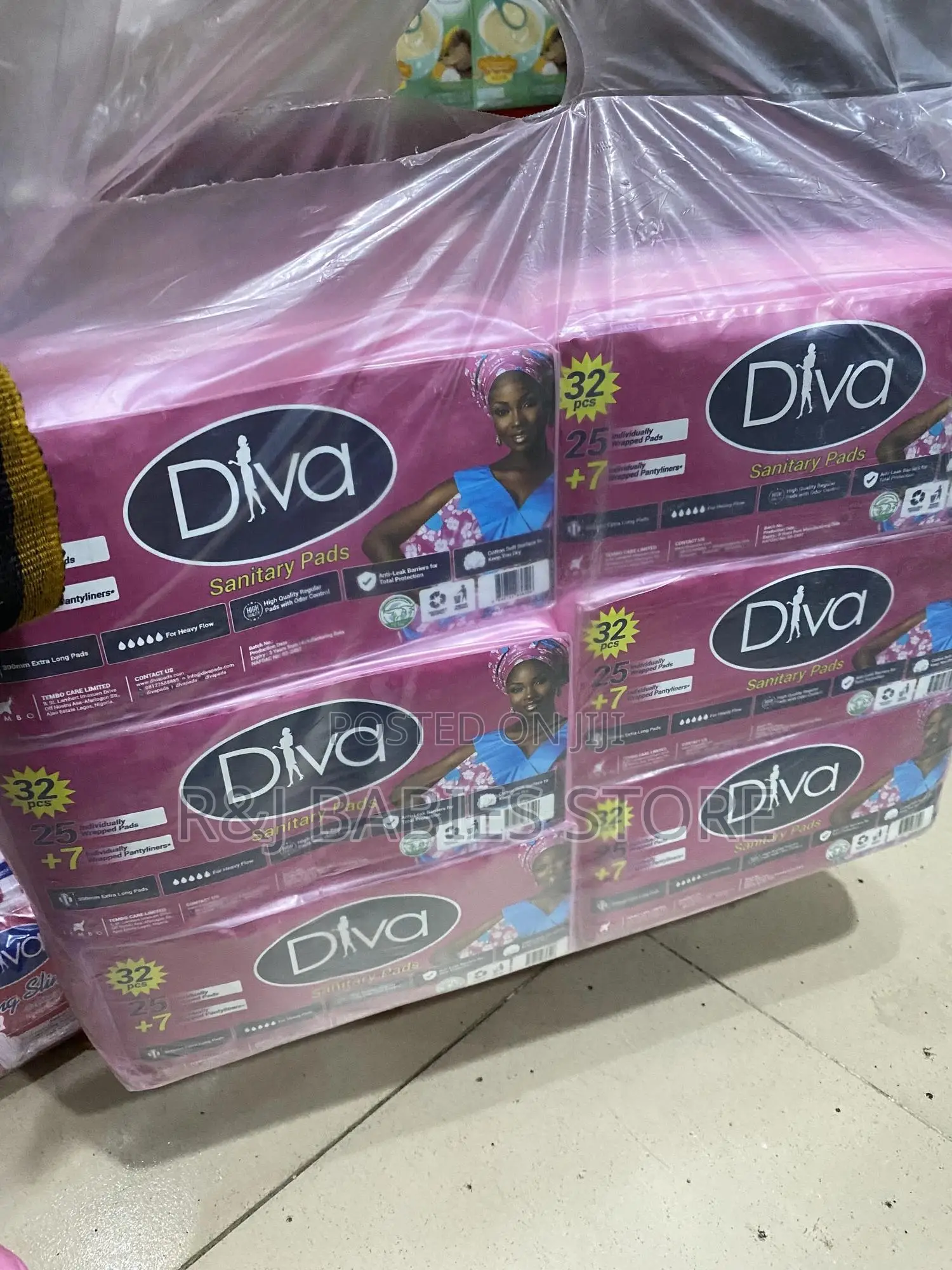 Diva Sanitary Pads Value Pack – 32pcs (25 Pads + 7 Pantyliners)