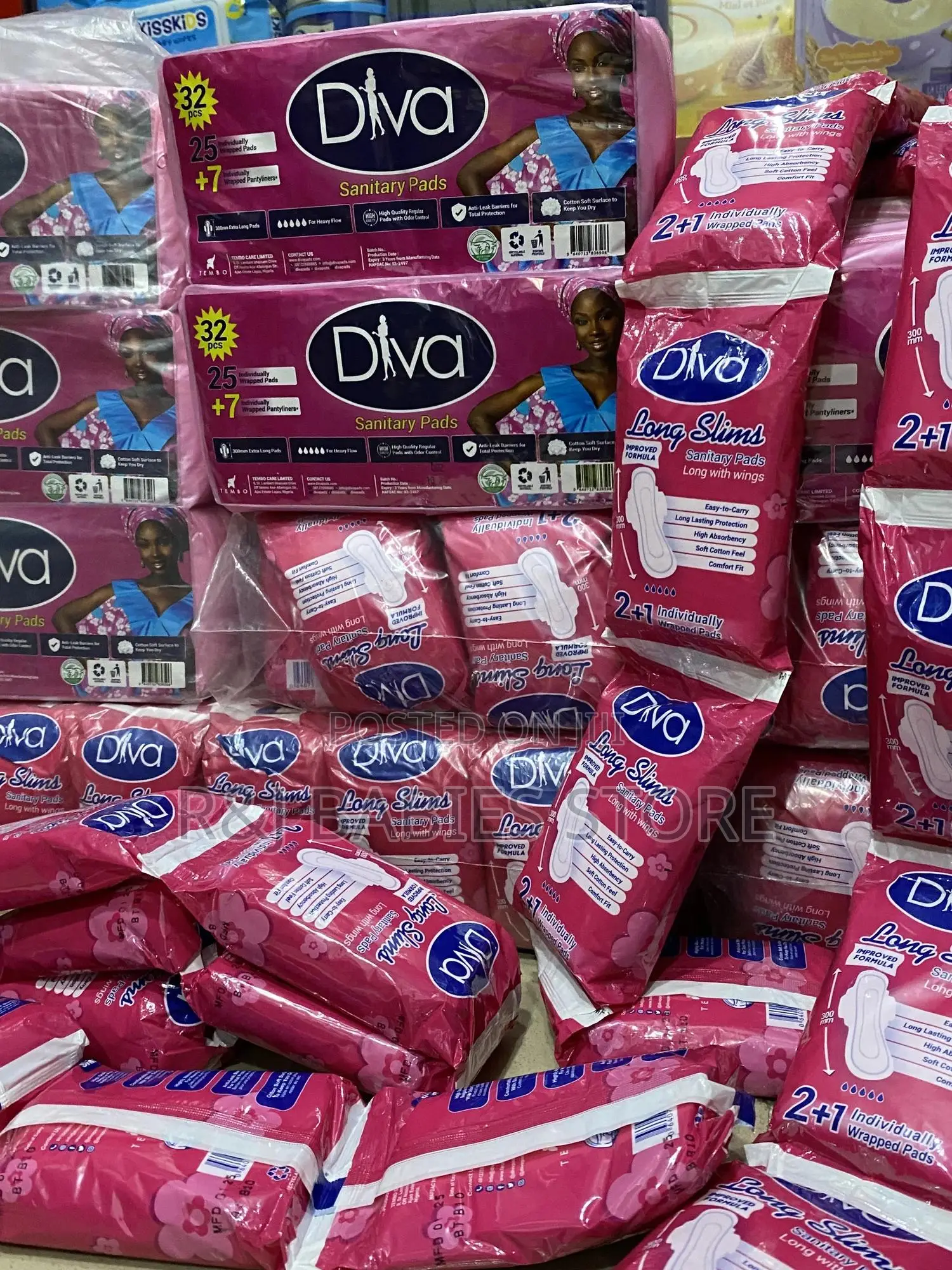 Diva Sanitary Pads Value Pack – 32pcs (25 Pads + 7 Pantyliners)