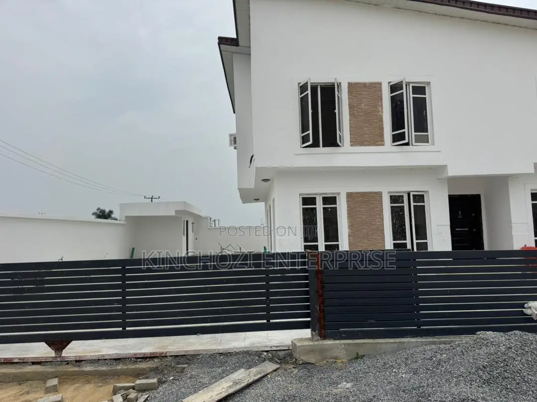 4bdrm Duplex in Sangotedo for sale
