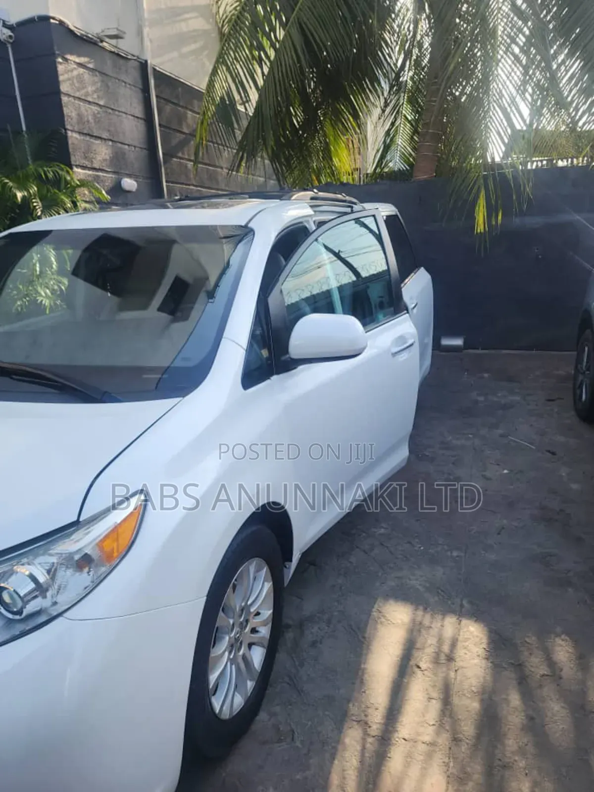 Toyota Sienna 2016 White