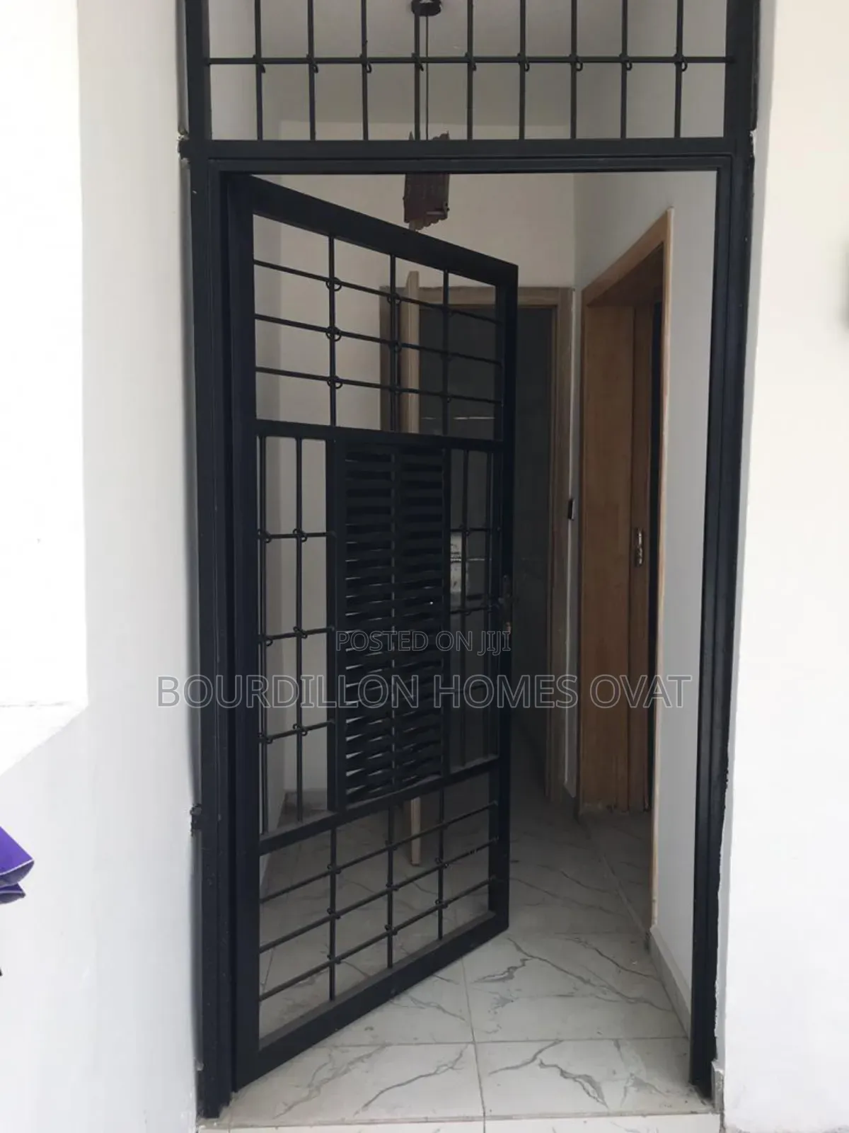 4bdrm Duplex in Harris Drive By Vgc for rent