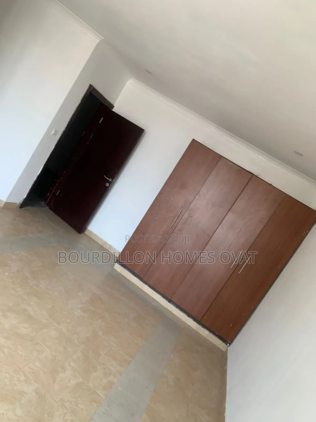 4bdrm House in Lekki Phase 1 for rent