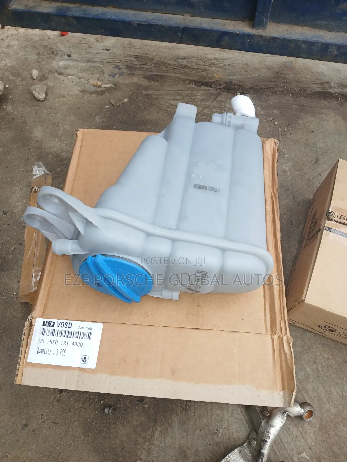 Water Can/Container for Audi 2.0t Q5,A5,A4 A6