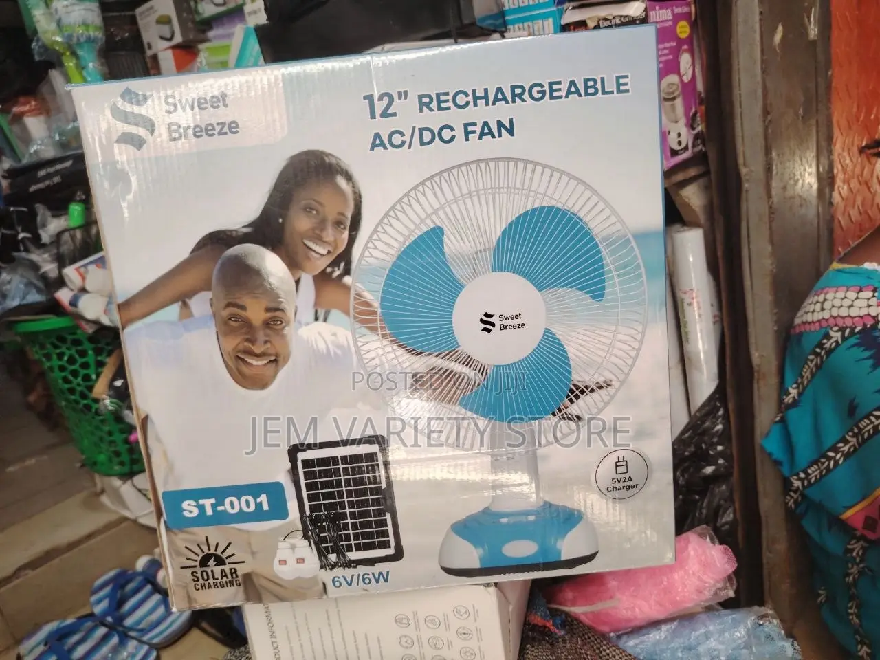 12 Inch Table Fan With Solar Panels