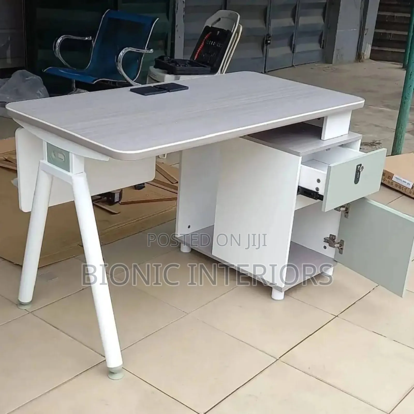 1.2 Meters Office Table