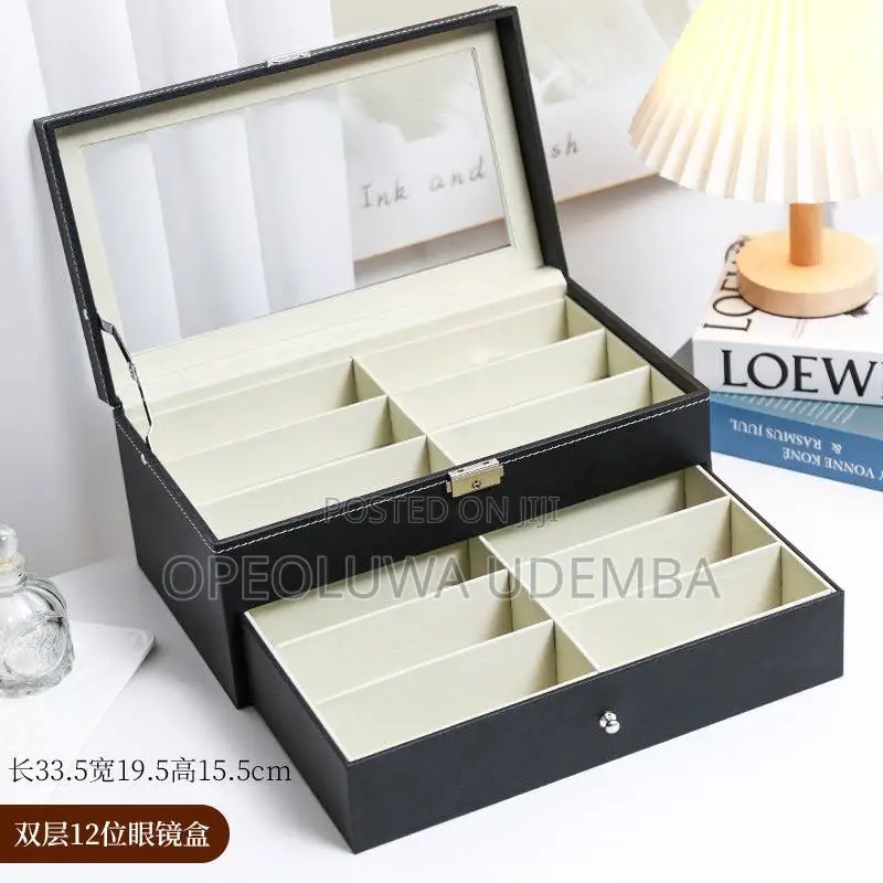 12 Glasses Organizer