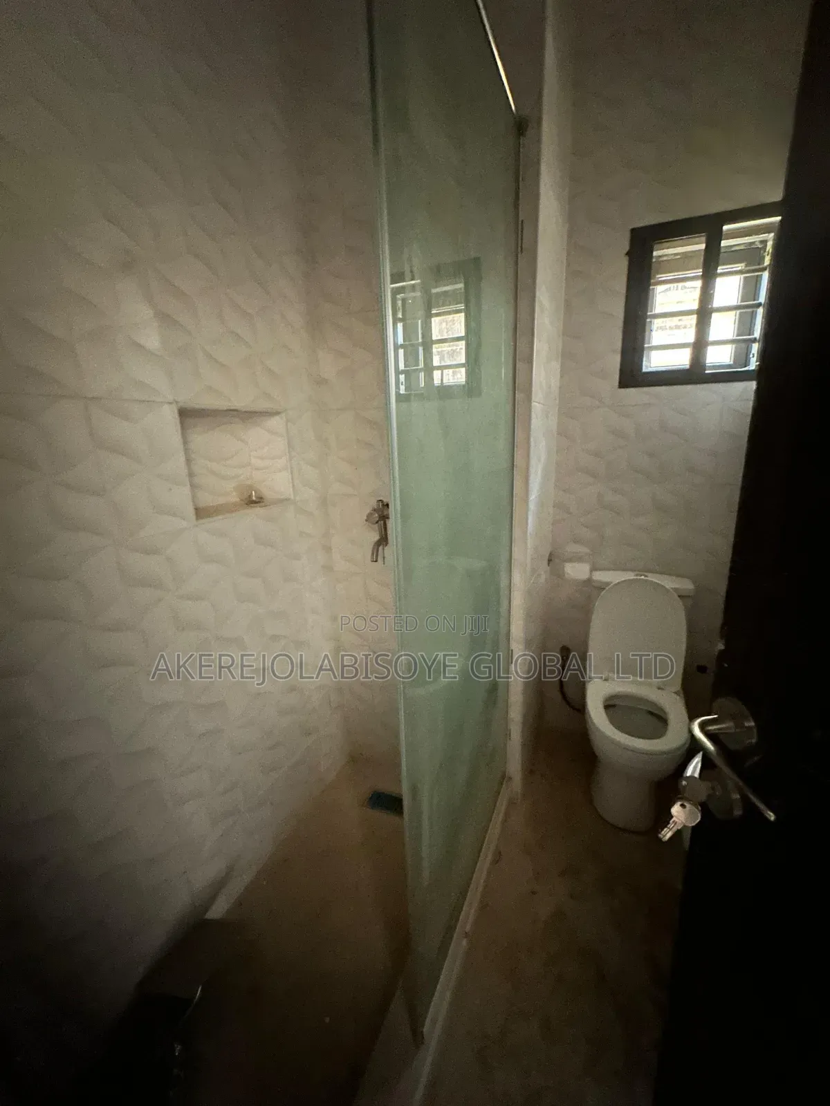 3bdrm Apartment in Mabushi Abuja for rent