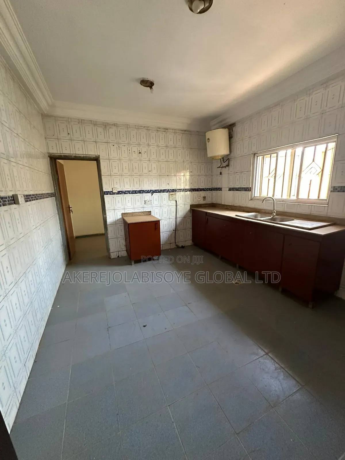 3bdrm Apartment in Mabushi Abuja for rent
