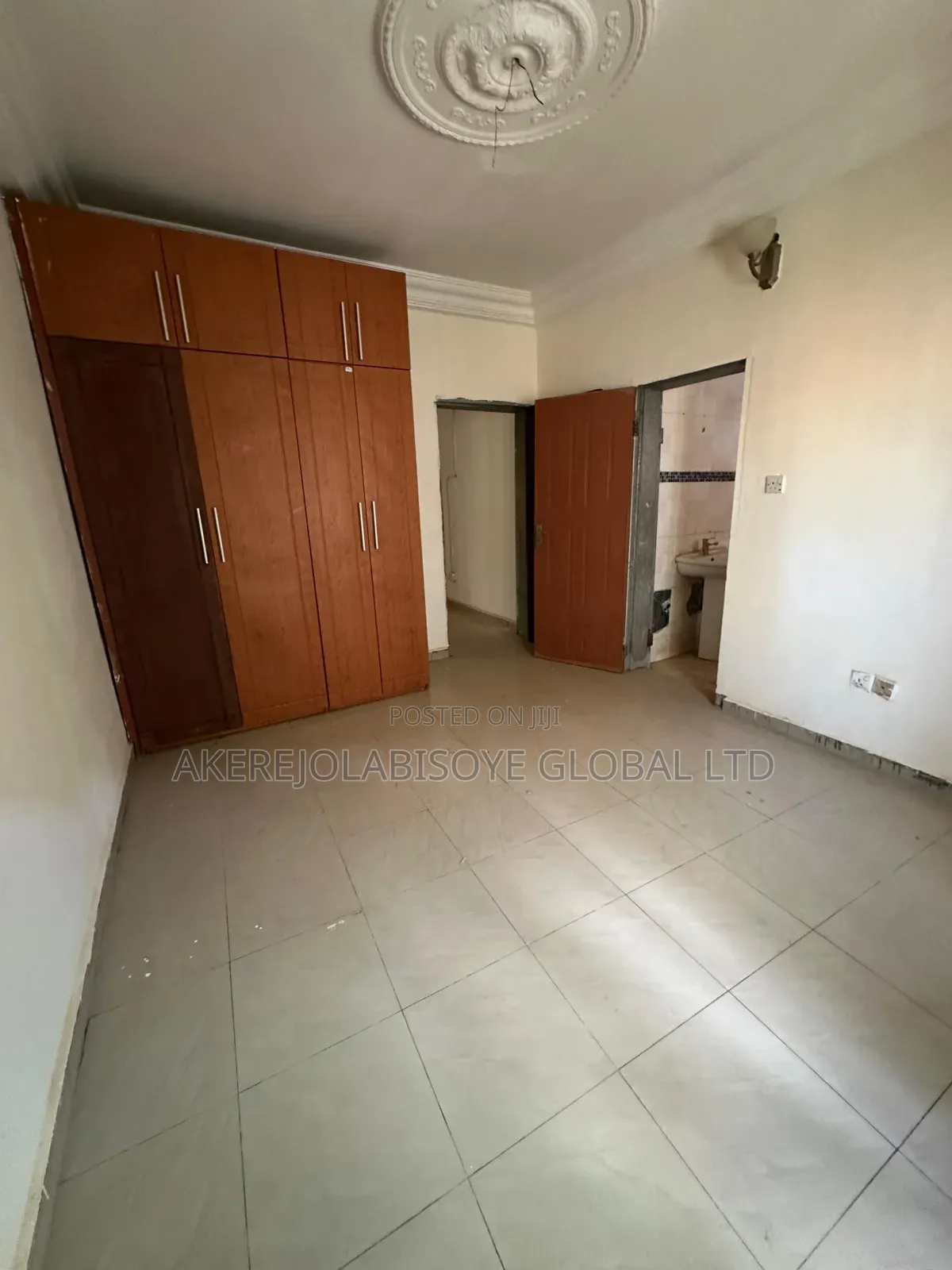 3bdrm Apartment in Mabushi Abuja for rent