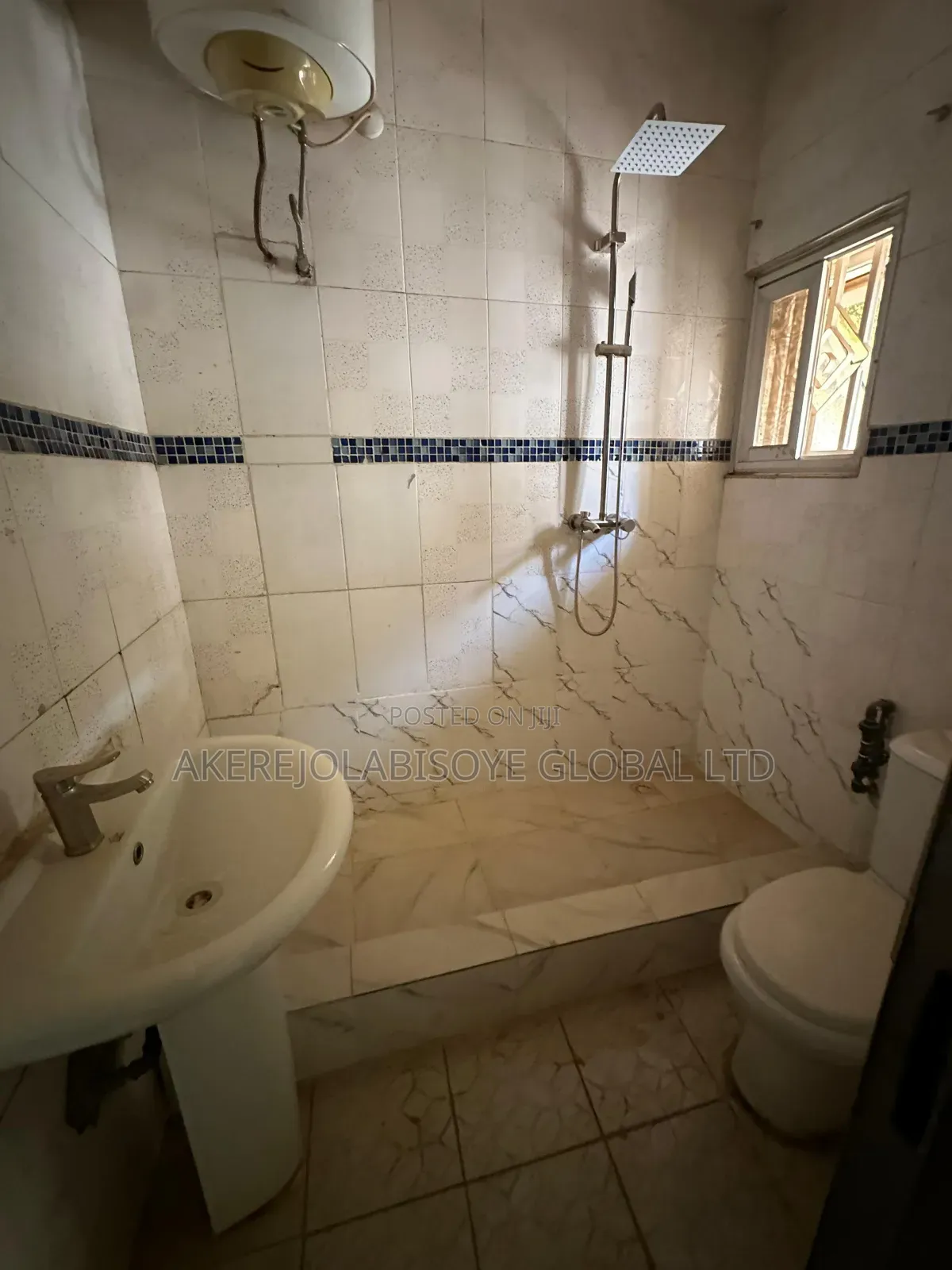 3bdrm Apartment in Mabushi Abuja for rent