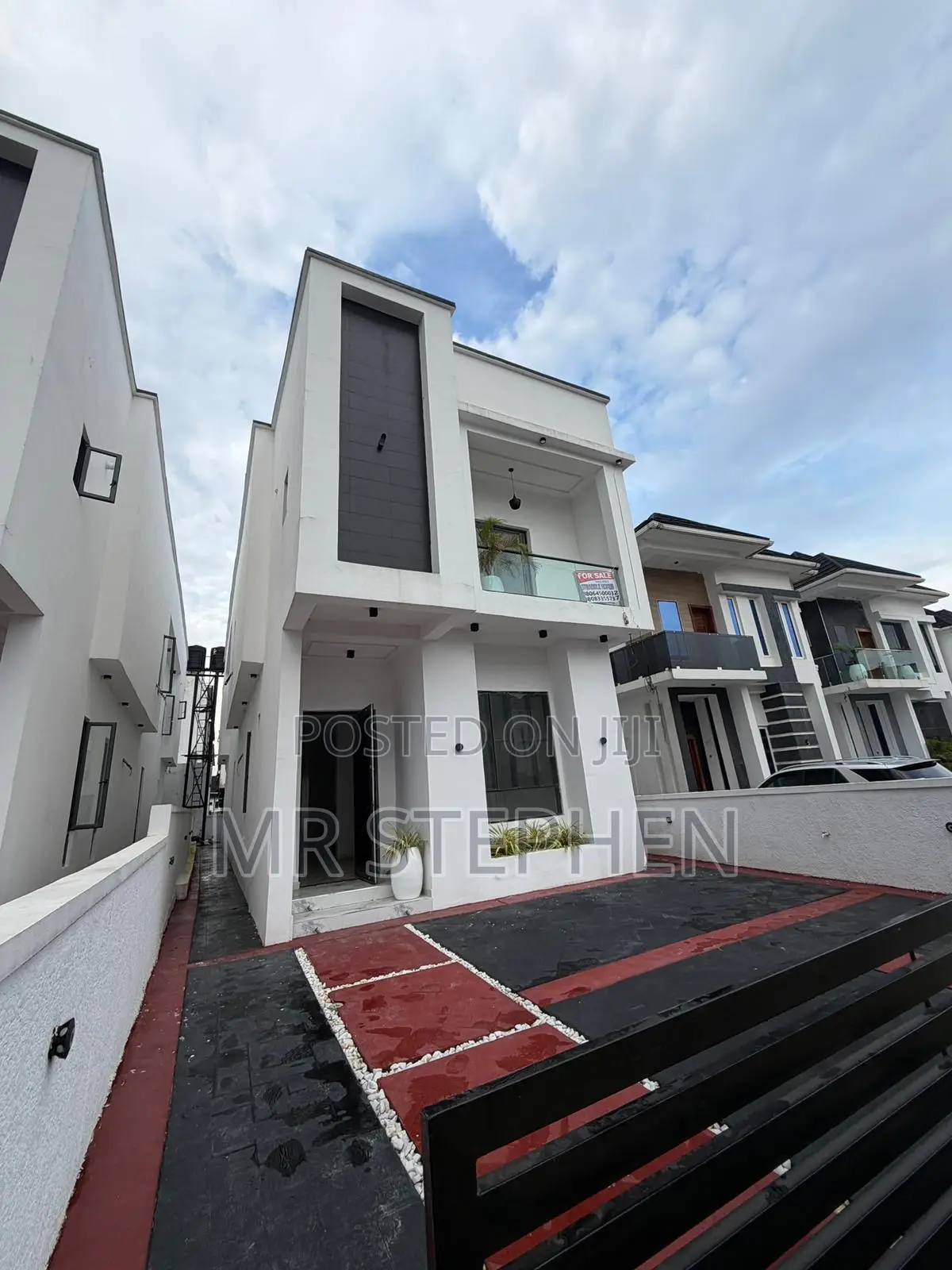 5 Bedroom House for Sale!! At Ajah