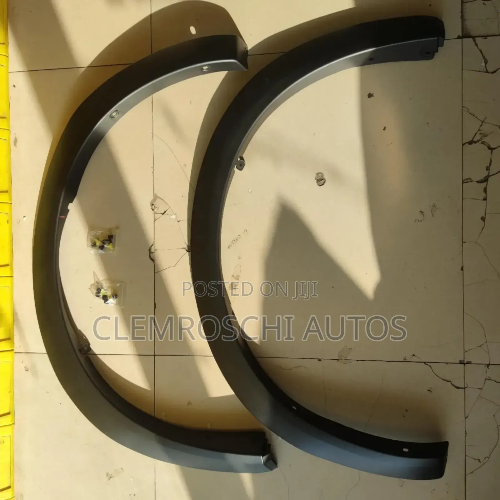 High Quality Certified New Fender Moulding Infiniti Qx