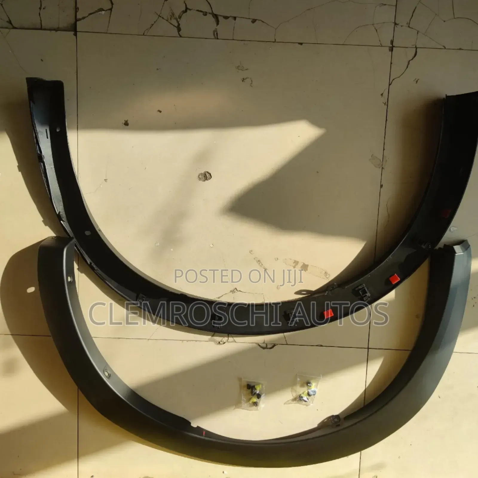 High Quality Certified New Fender Moulding Infiniti Qx