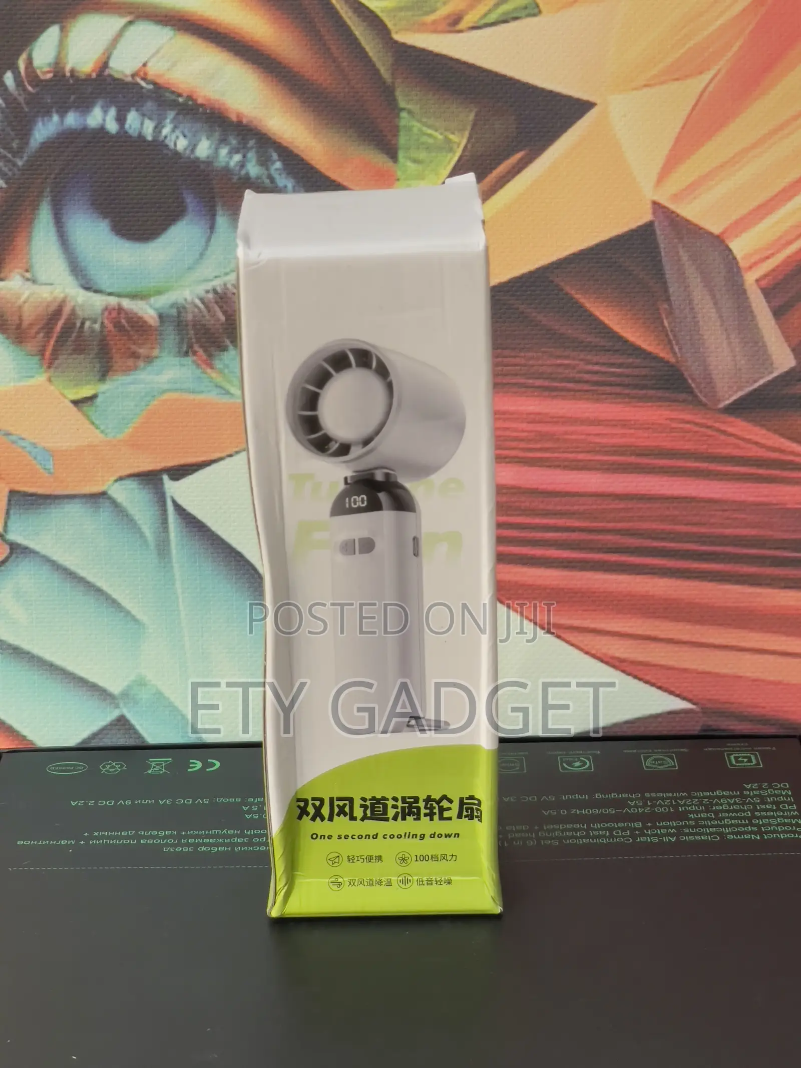 One Seconds Cooling Down Hand Fan
