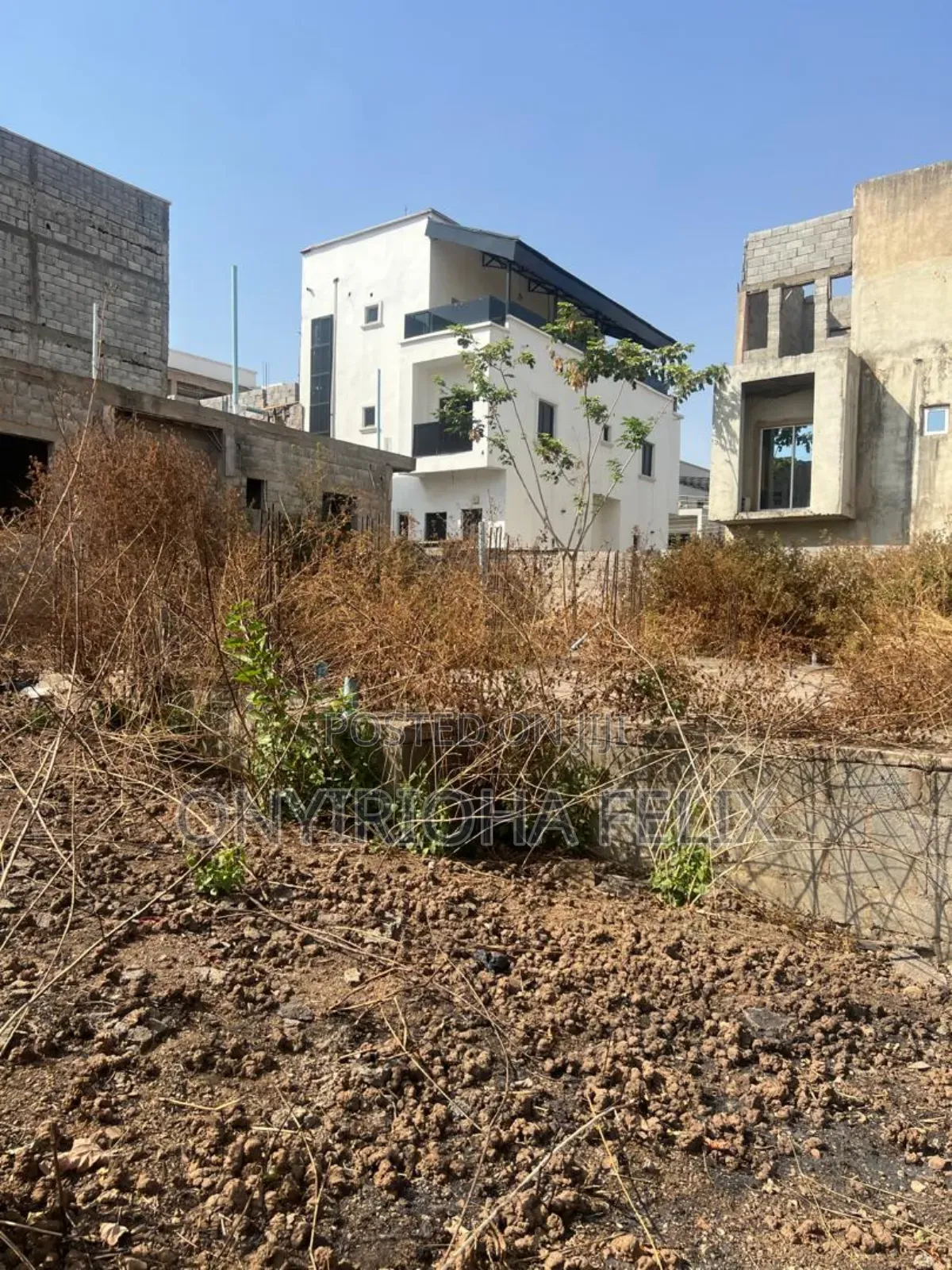 Estate Plot to Build 4bedroom Terrece Duplex