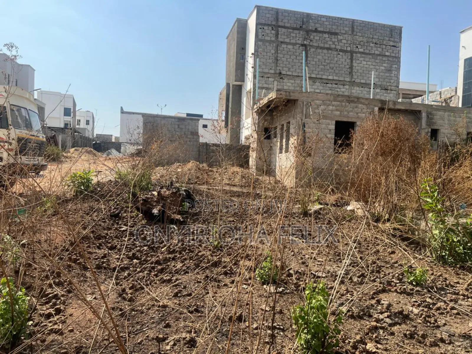 Estate Plot to Build 4bedroom Terrece Duplex