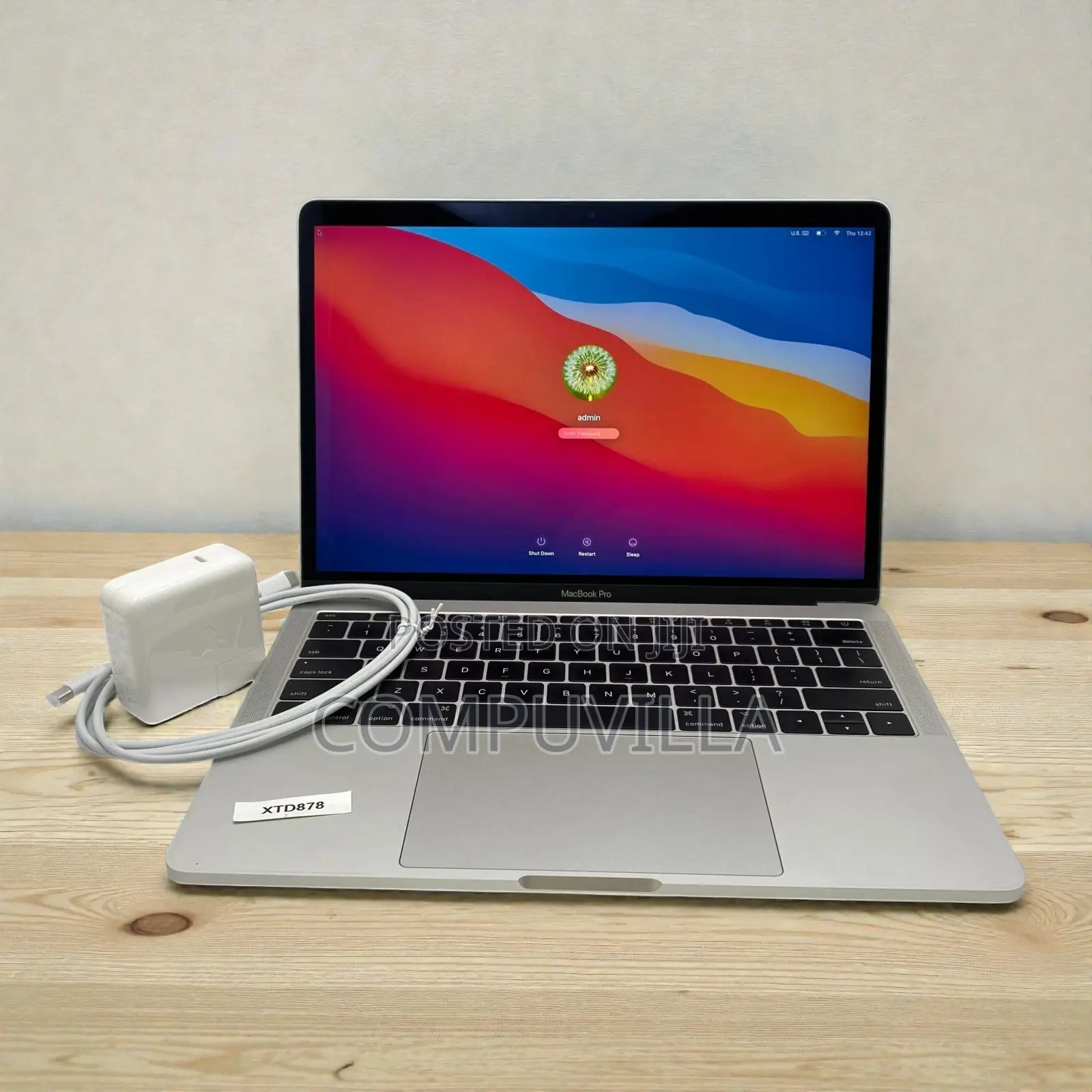 Laptop Apple MacBook Pro 2017 8GB Intel Core i5 SSD 512GB