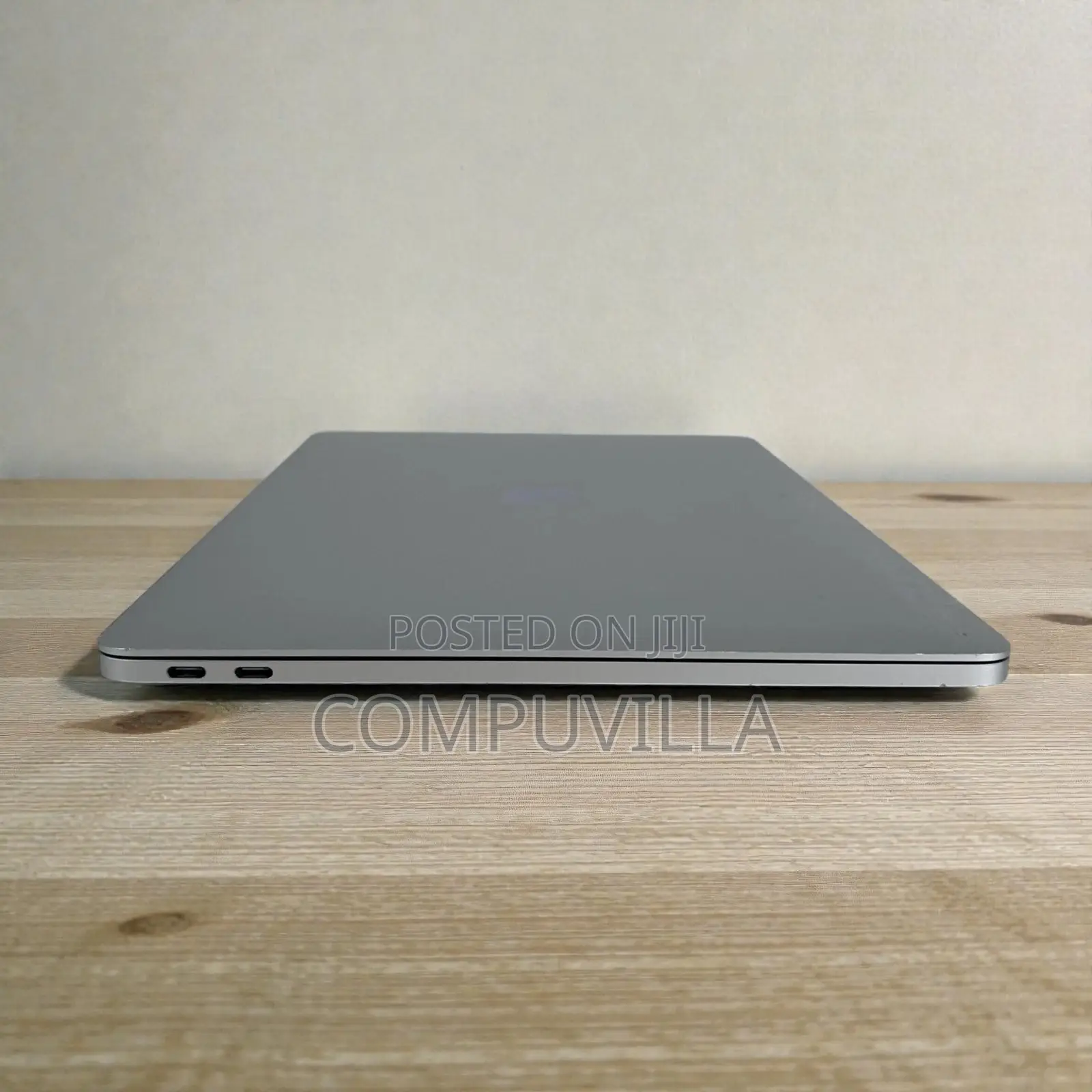 Laptop Apple MacBook Pro 2017 8GB Intel Core i5 SSD 512GB