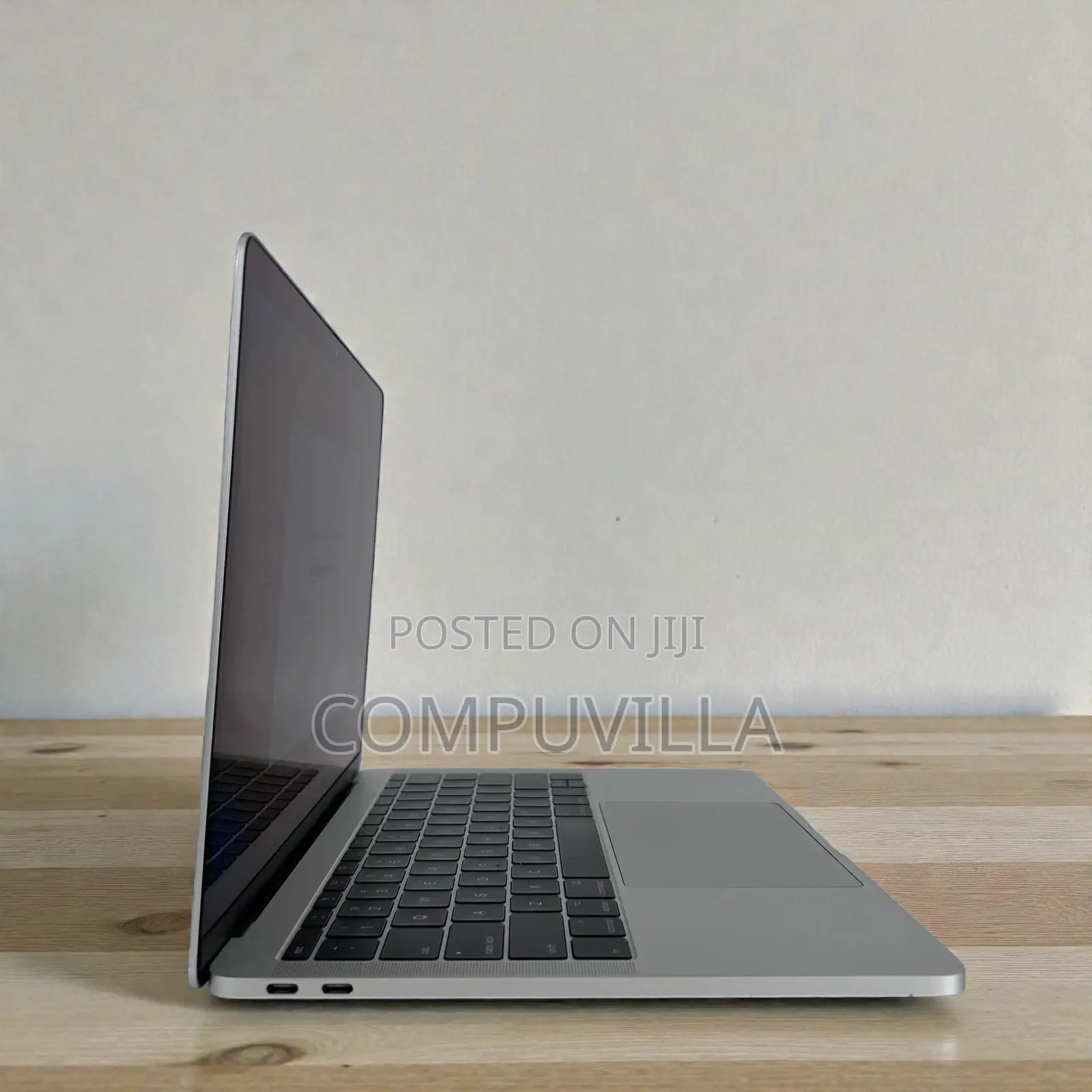 Laptop Apple MacBook Pro 2017 8GB Intel Core i5 SSD 512GB