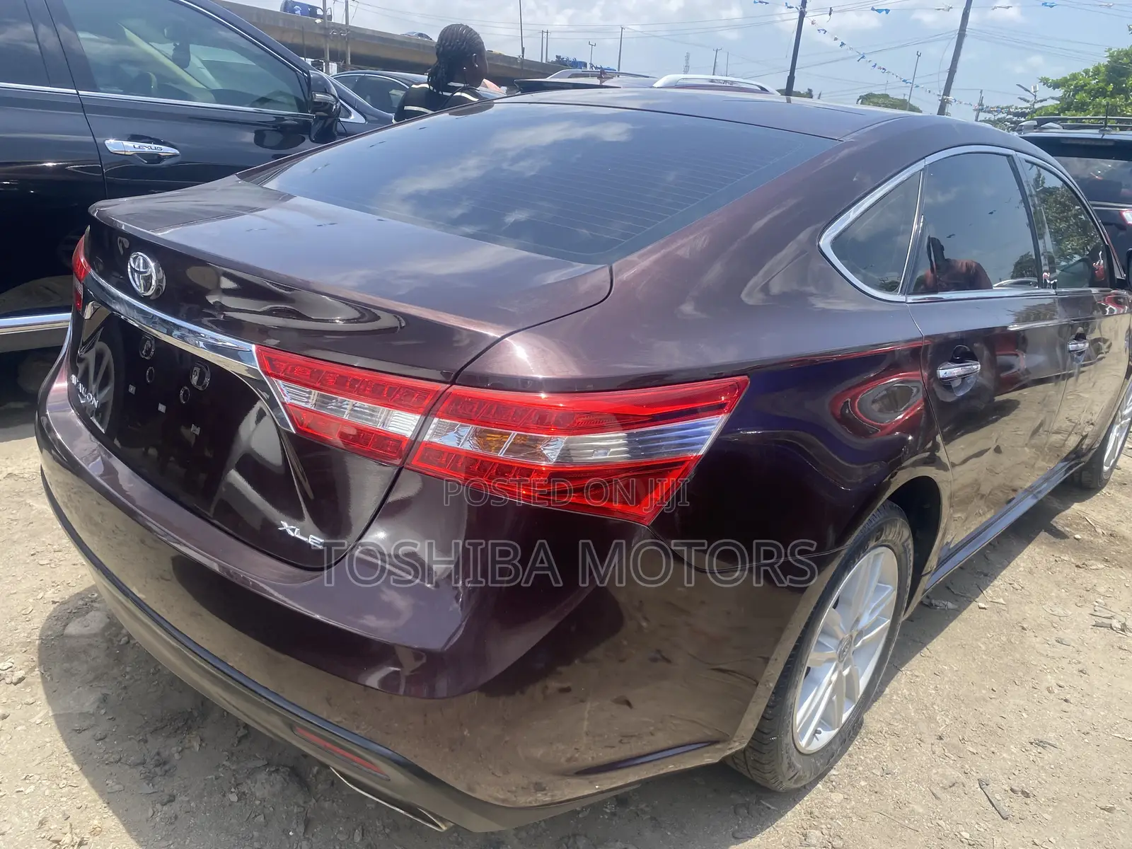 Toyota Avalon XLE Plus FWD Sedan (3.6L 6cyl 6A) 2016 Maroon