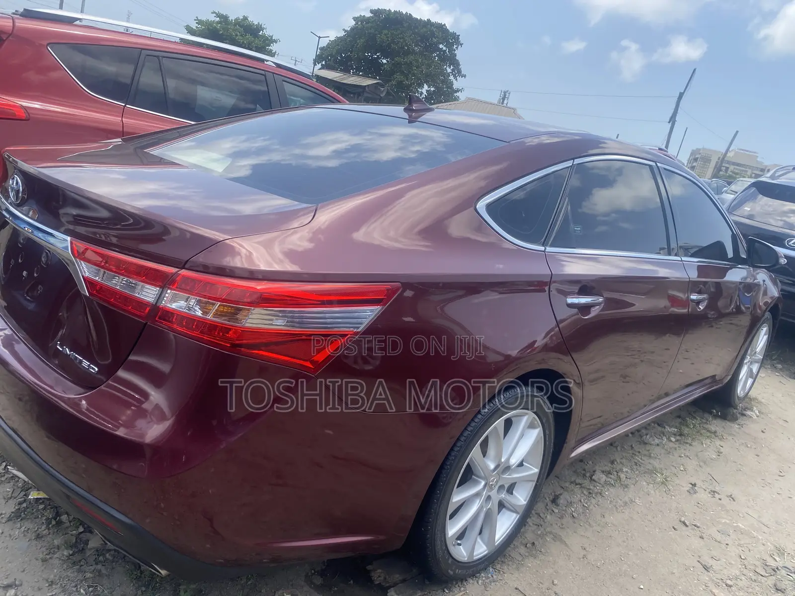 Toyota Avalon Limited FWD Sedan (3.6L 6cyl 6A) 2016 Maroon
