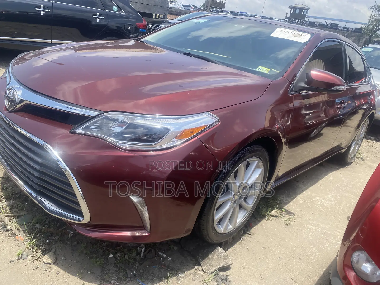 Toyota Avalon Limited FWD Sedan (3.6L 6cyl 6A) 2016 Maroon