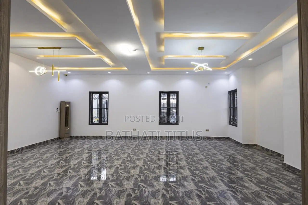 4bdrm Duplex in Jahi for sale