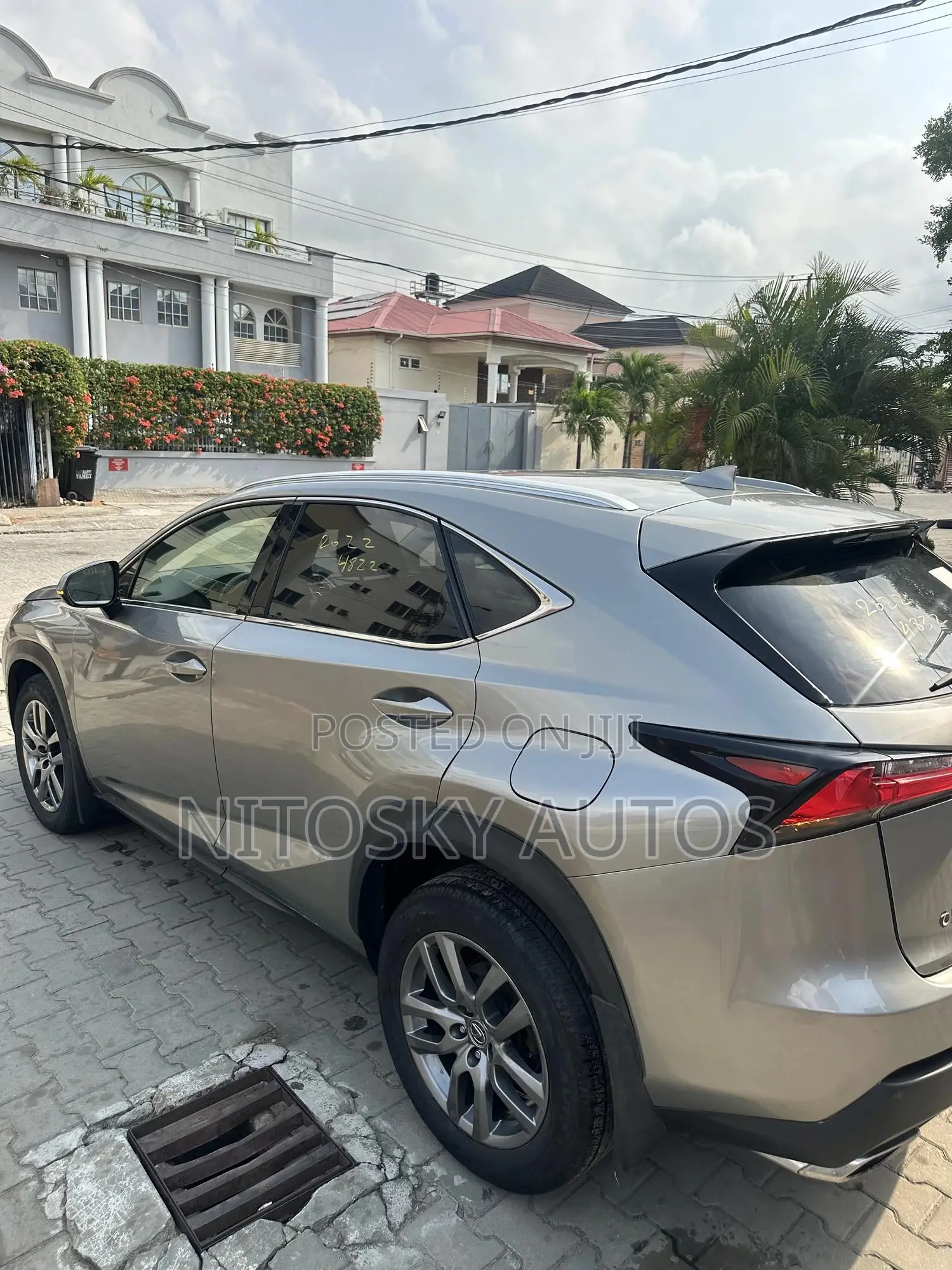 Lexus NX 200 AWD 2015 Gold