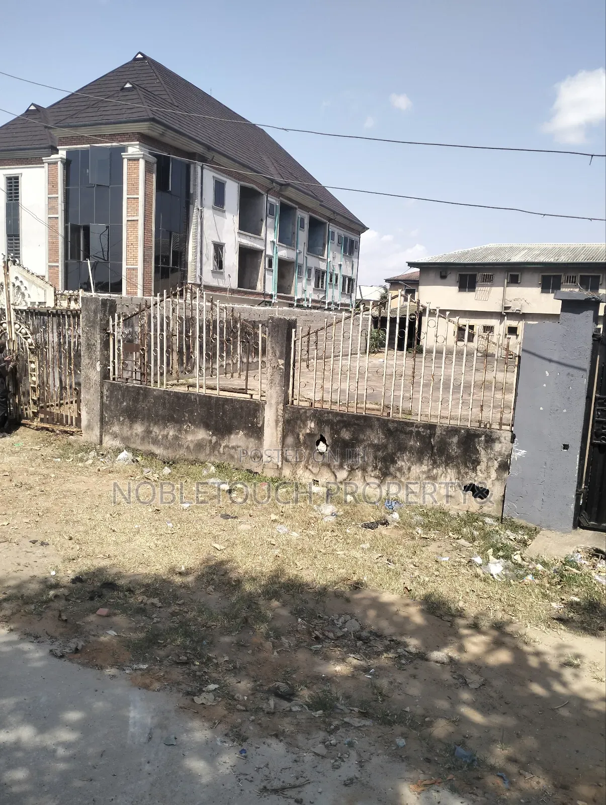2bdrm Block of Flats in Iba Junction Along for sale