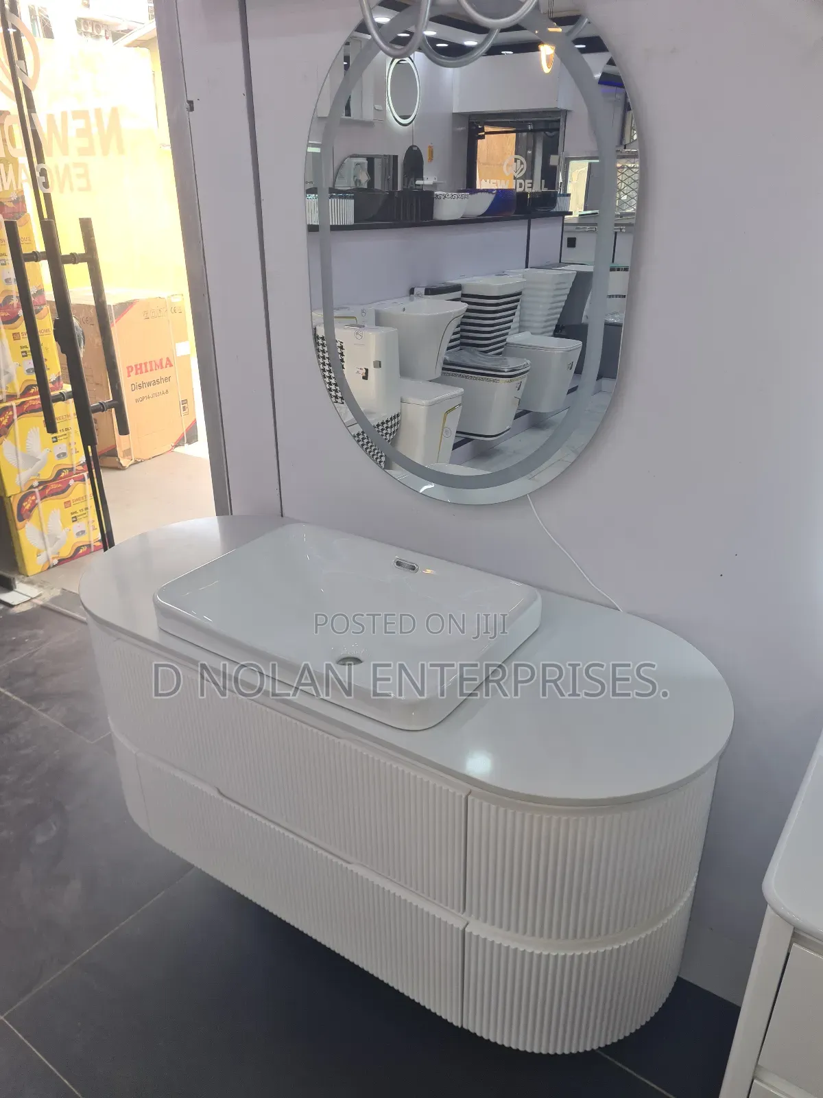 120cm Matt White Luxury Cabinet