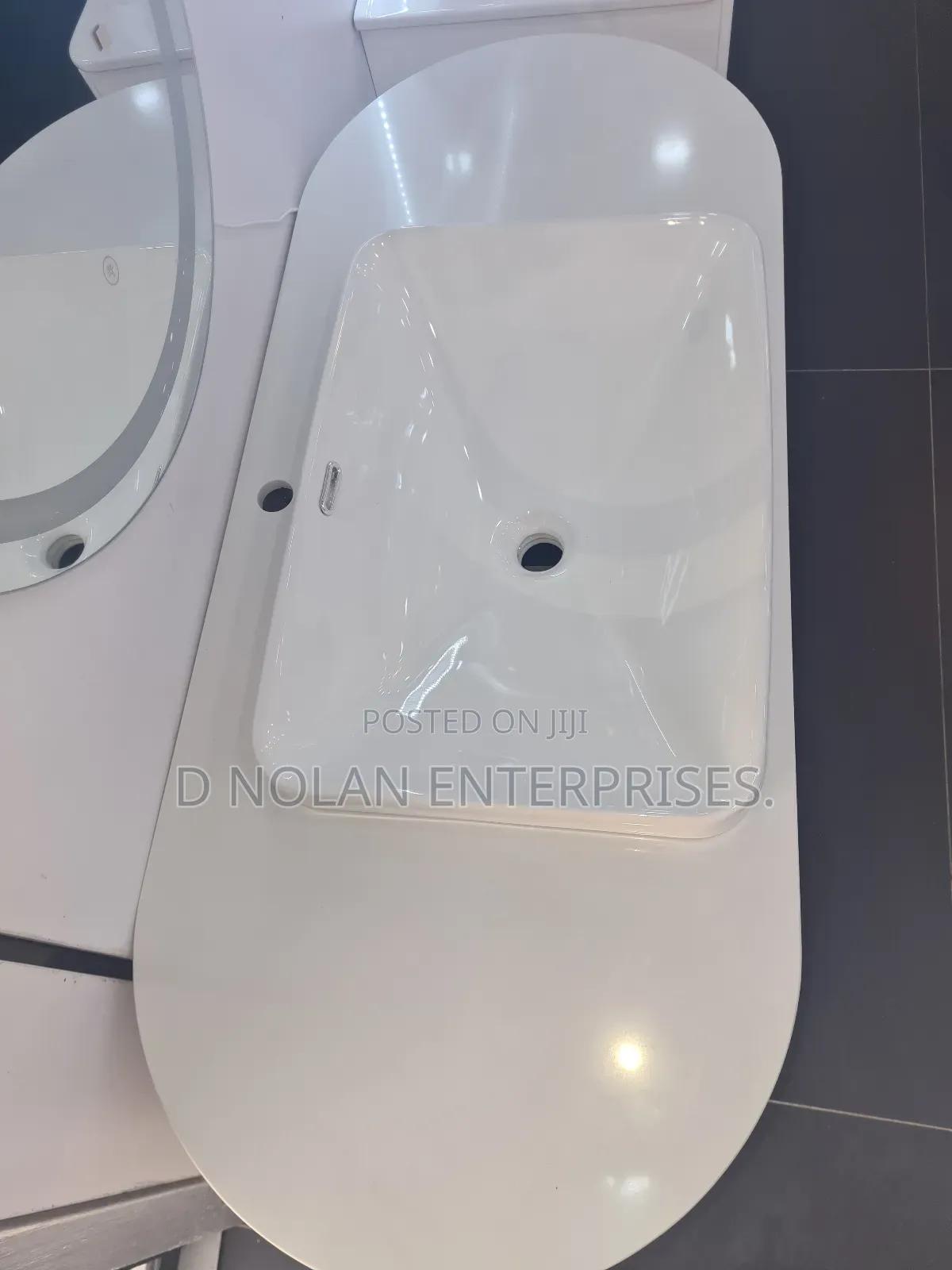 120cm Matt White Luxury Cabinet