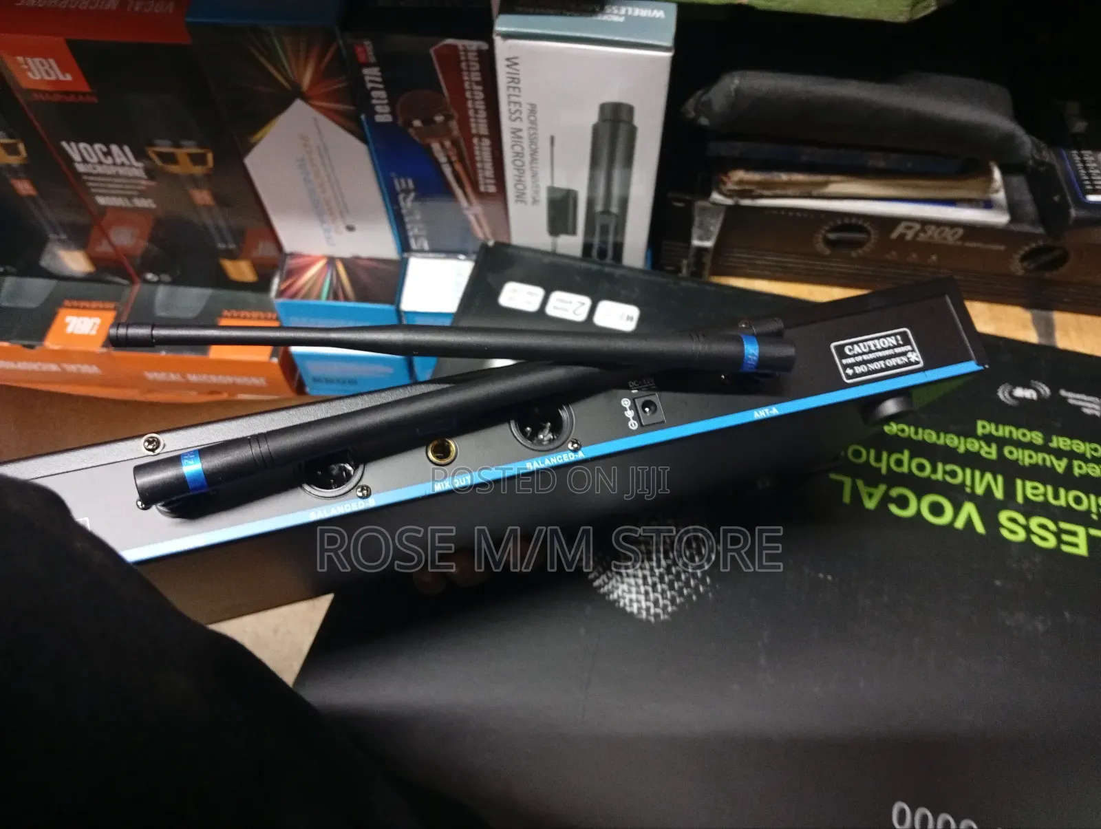Wireless Microphone Gm-9000