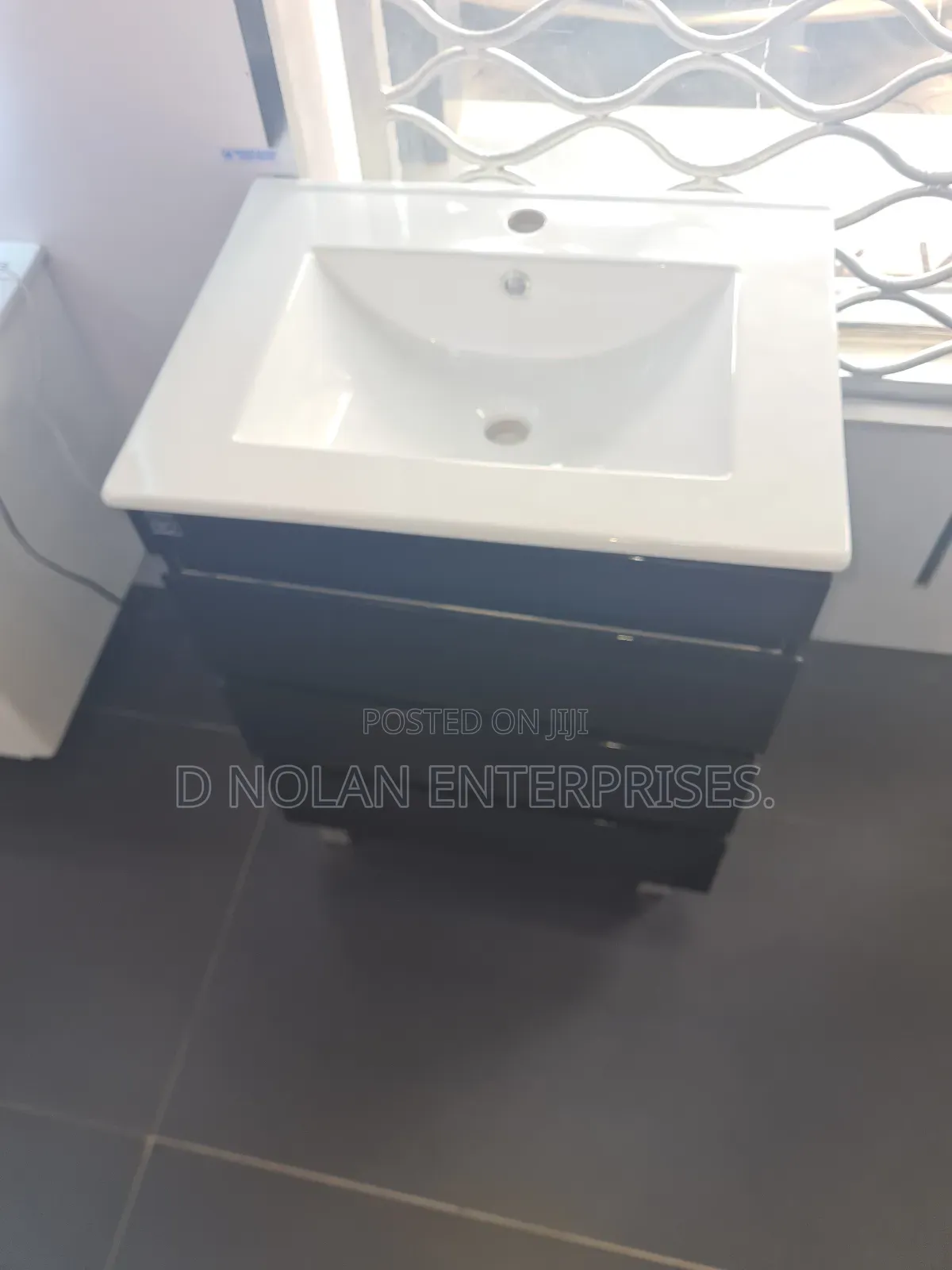 60x47cm Black Cabinet Basin