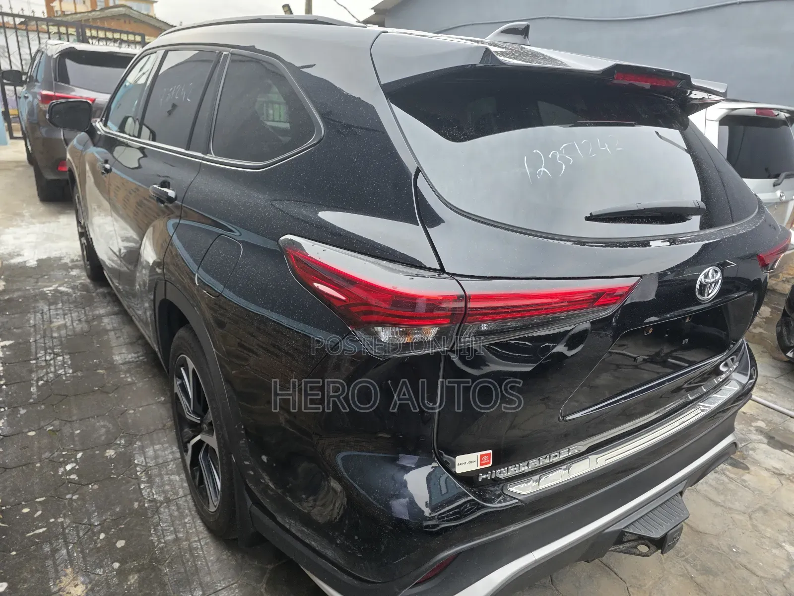 Toyota Highlander XSE 2022 Black